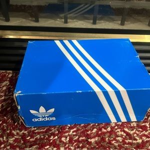 Adidas women’s glitter sneakers, silver multicolor , size 6